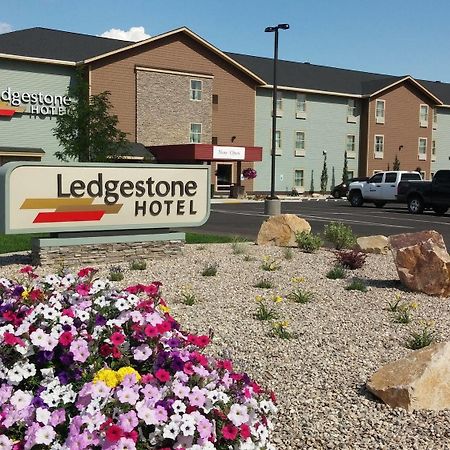 Ledgestone Hotel Vernal Esterno foto