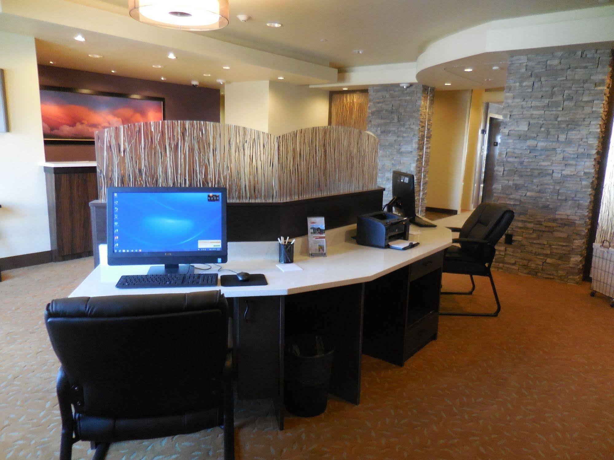 Ledgestone Hotel Vernal Esterno foto